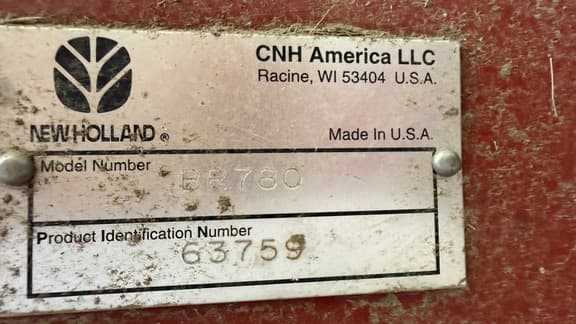Image of New Holland BR780 equipment image 1