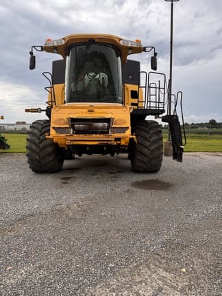 Image of New Holland CR960 equipment image 3