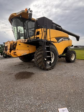 Image of New Holland CR960 equipment image 4