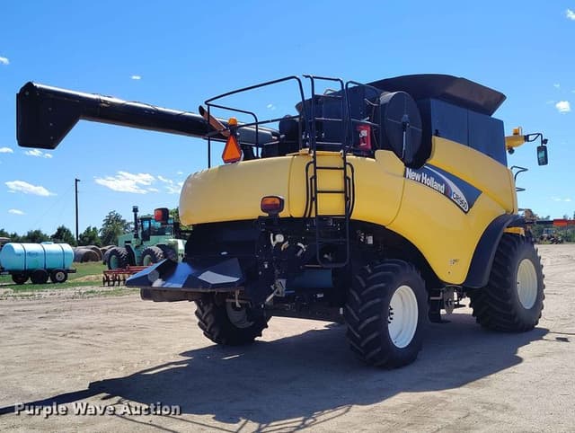 Image of New Holland CR960 equipment image 4