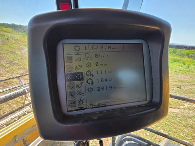Image of New Holland CR960 equipment image 1