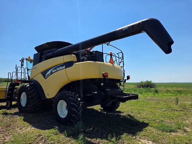 Image of New Holland CR960 equipment image 4