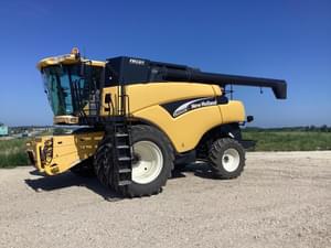 2005 New Holland CR960 Image
