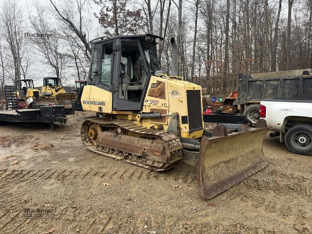 Image of New Holland D75LT equipment image 2