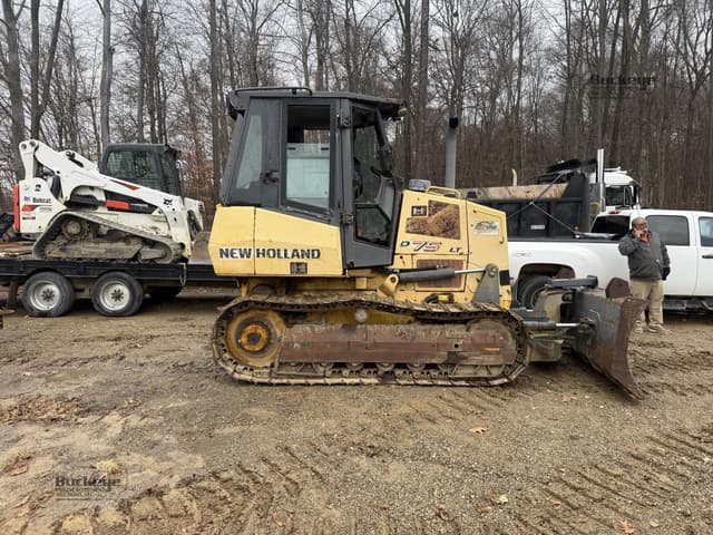 Image of New Holland D75LT equipment image 3