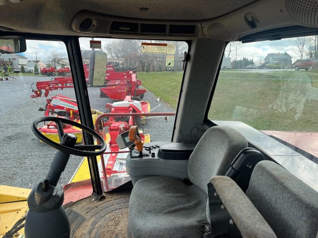 Image of New Holland HW365 equipment image 3