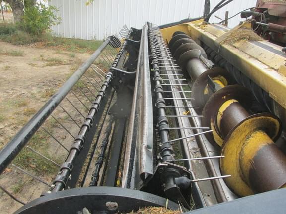 Image of New Holland HW365 equipment image 2