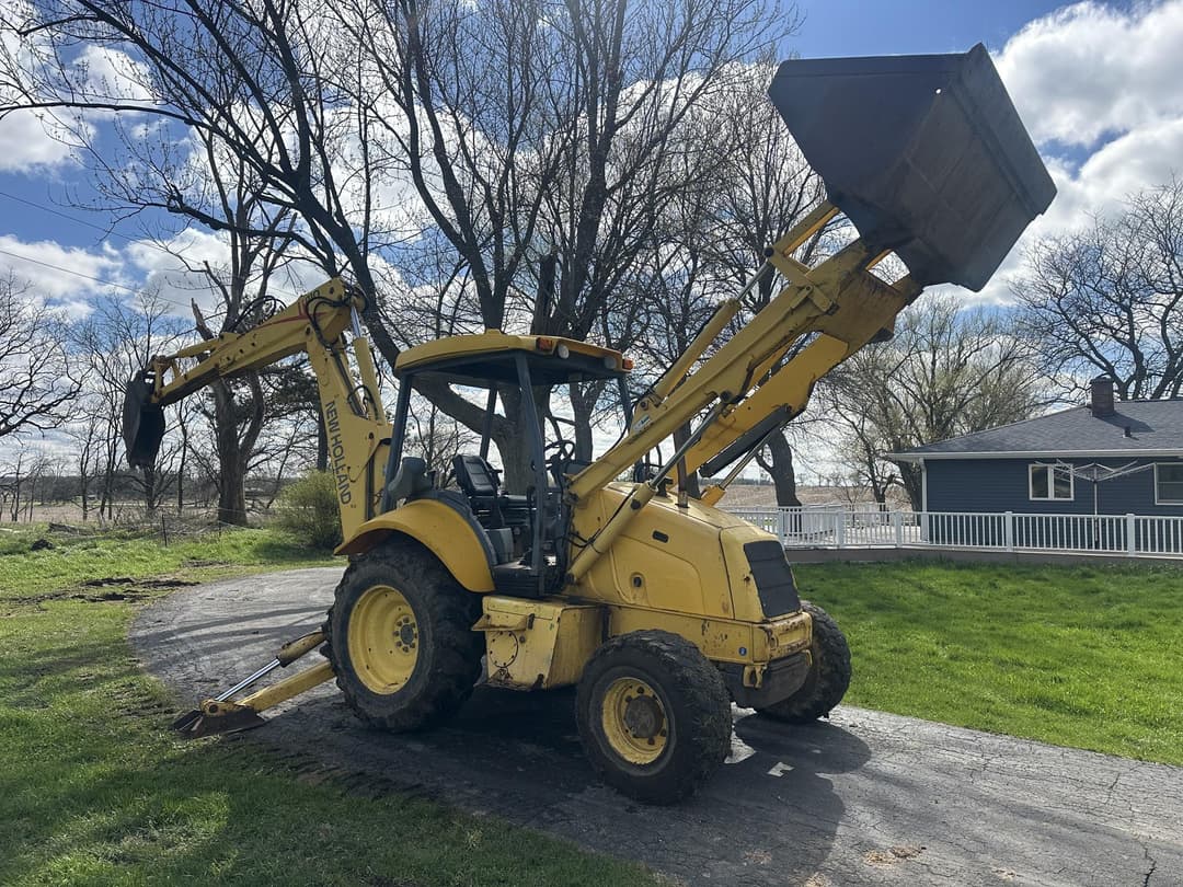 Image of New Holland LB110 Primary image