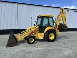 2005 New Holland LB75B Image