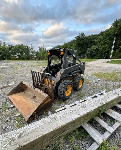 Image of New Holland LS170 equipment image 1