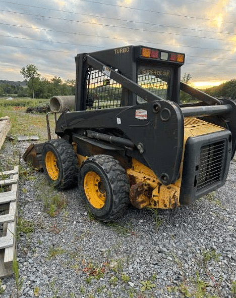 Image of New Holland LS170 equipment image 2