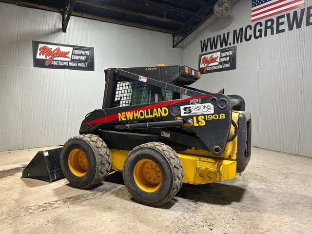 Image of New Holland LS190B equipment image 1