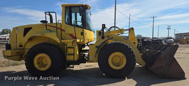 Image of New Holland LW230.B equipment image 3