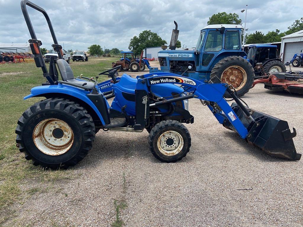 Image of New Holland TC33DA Primary image
