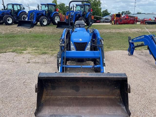 Image of New Holland TC33DA equipment image 2
