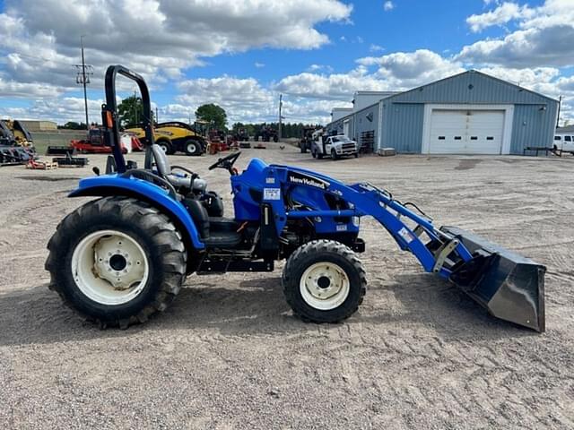 Image of New Holland TC40DA equipment image 3