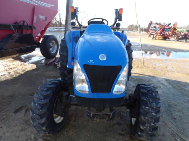 Image of New Holland TC45DA equipment image 2