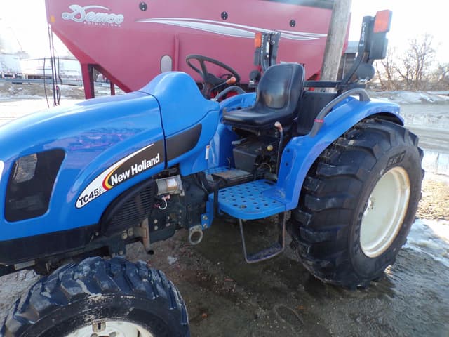 Image of New Holland TC45DA equipment image 3