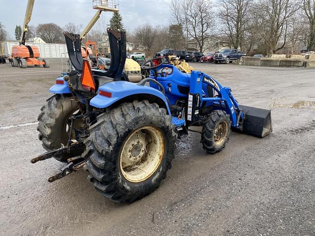 Image of New Holland TC45DA equipment image 2