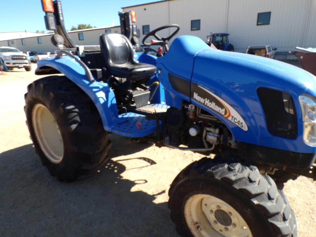 Image of New Holland TC45DA Primary image