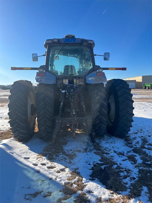 Image of New Holland TG255 equipment image 2