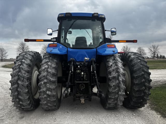 Image of New Holland TG285 equipment image 4