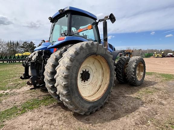 Image of New Holland TG285 equipment image 4