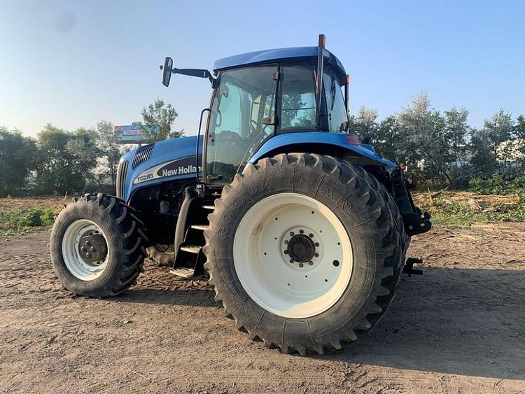 Main image New Holland TG285 12