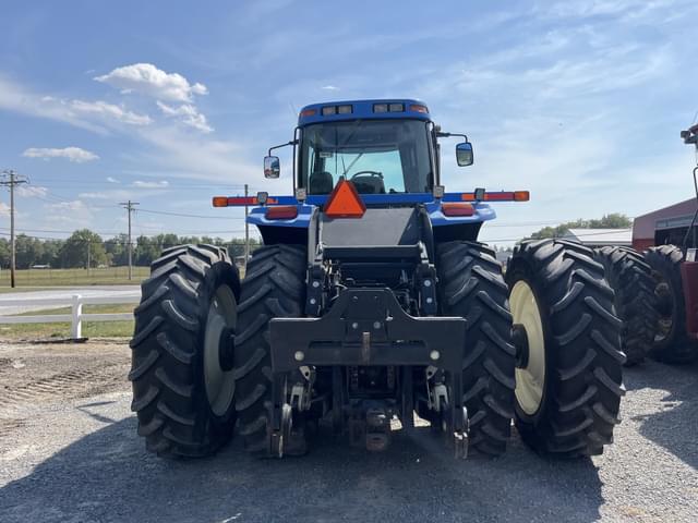 Image of New Holland TJ275 equipment image 3