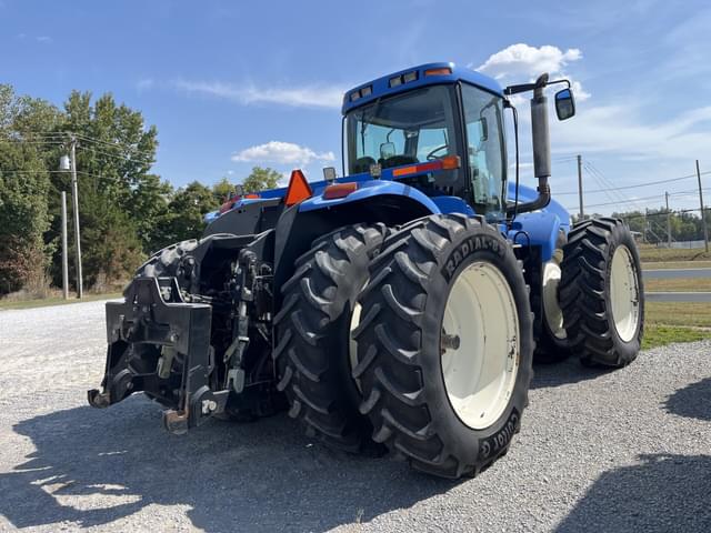 Image of New Holland TJ275 equipment image 2