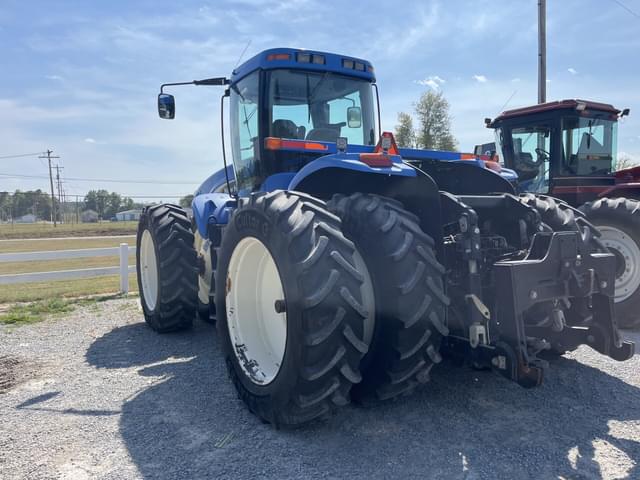 Image of New Holland TJ275 equipment image 4