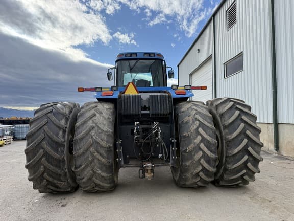 Image of New Holland TJ375 equipment image 3