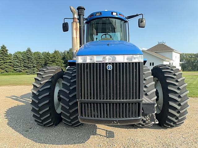 Image of New Holland TJ375 equipment image 1