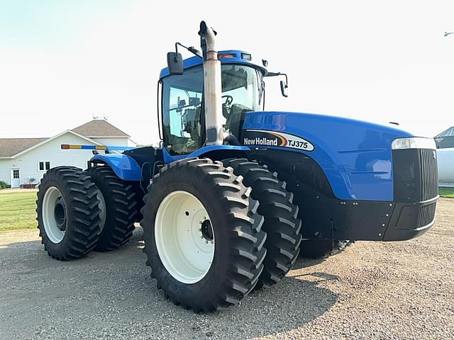 Image of New Holland TJ375 equipment image 2