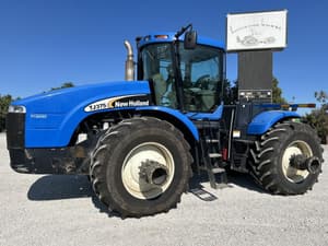 2005 New Holland TJ375 Image