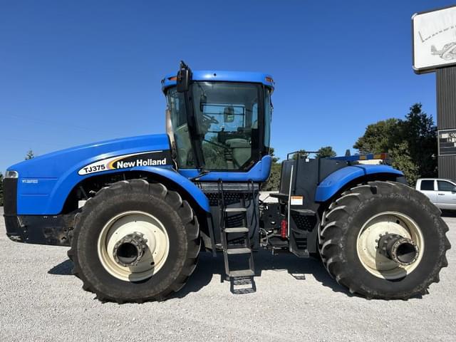 Image of New Holland TJ375 equipment image 2
