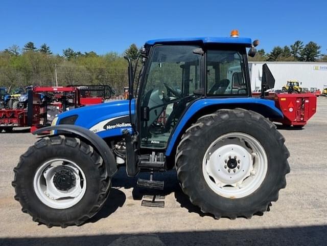 Image of New Holland TL100A equipment image 4