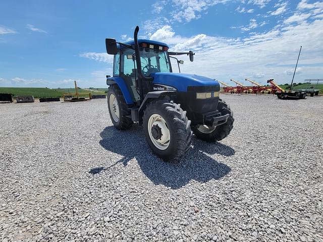 Image of New Holland TM140 equipment image 3