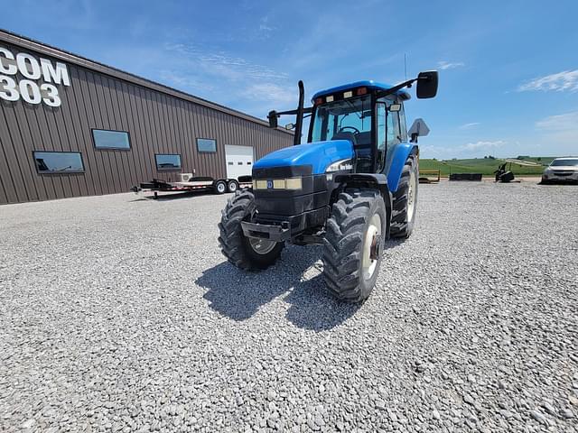 Image of New Holland TM140 equipment image 2