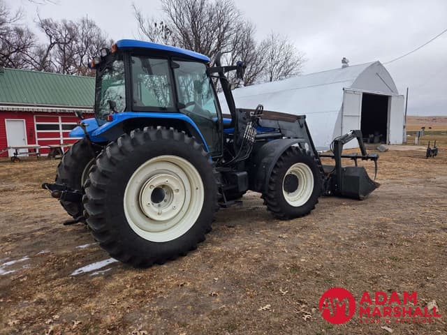 Image of New Holland TM155 equipment image 3