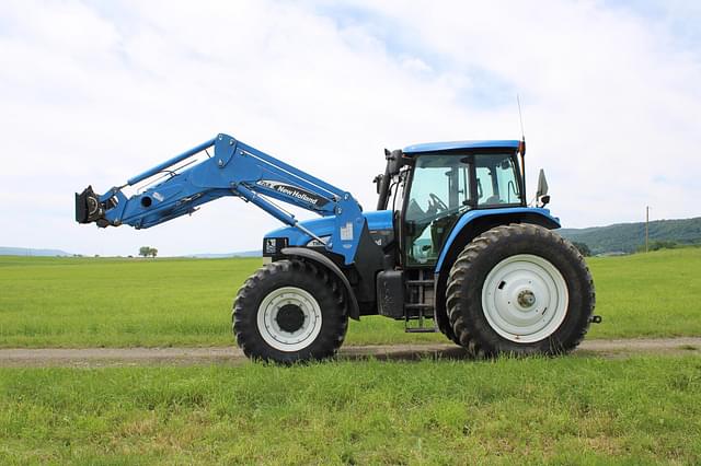 Image of New Holland TM175 equipment image 1