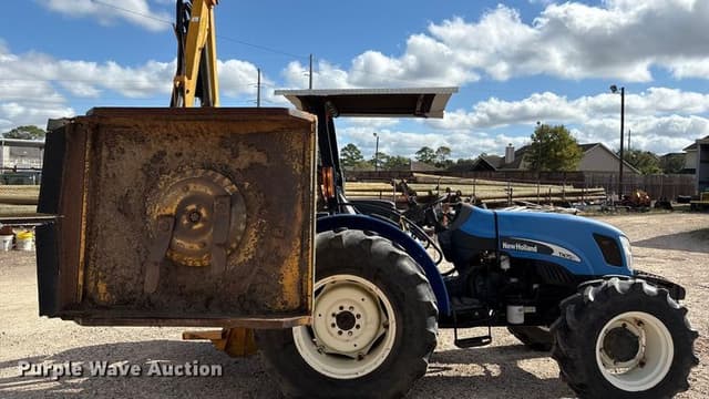 Image of New Holland TN70A equipment image 3