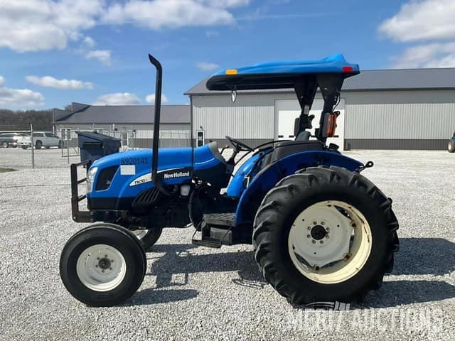 Image of New Holland TN70A equipment image 1