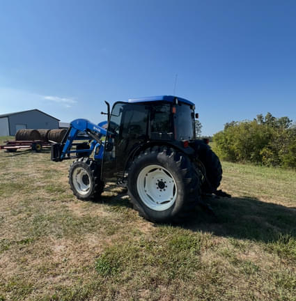 Image of New Holland TN75SA equipment image 2