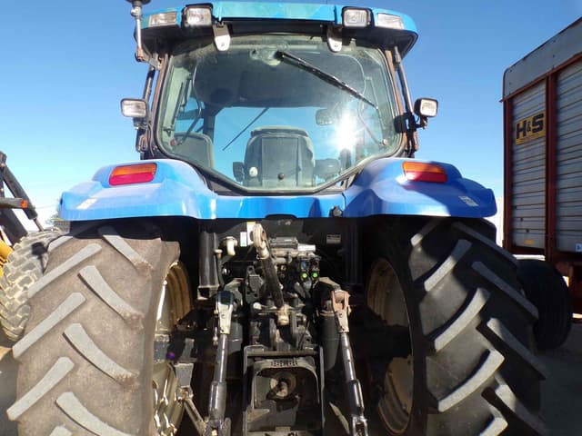 Image of New Holland TS135A equipment image 4