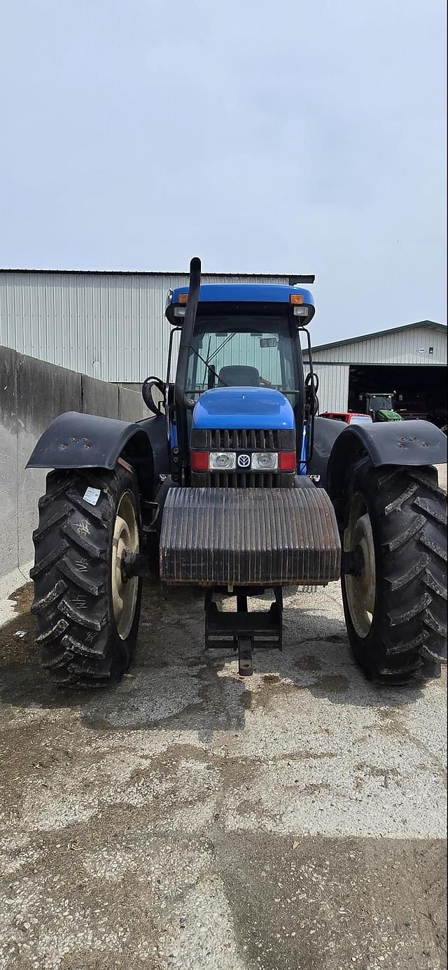 Image of New Holland TV145 equipment image 3
