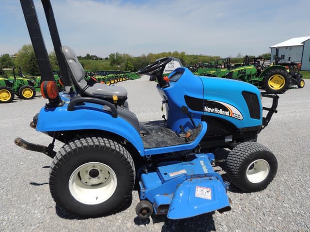 Image of New Holland TZ22DA equipment image 3