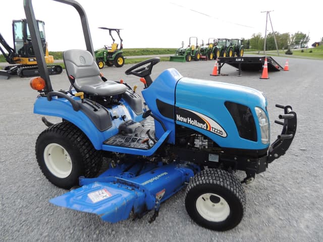 Image of New Holland TZ22DA equipment image 2