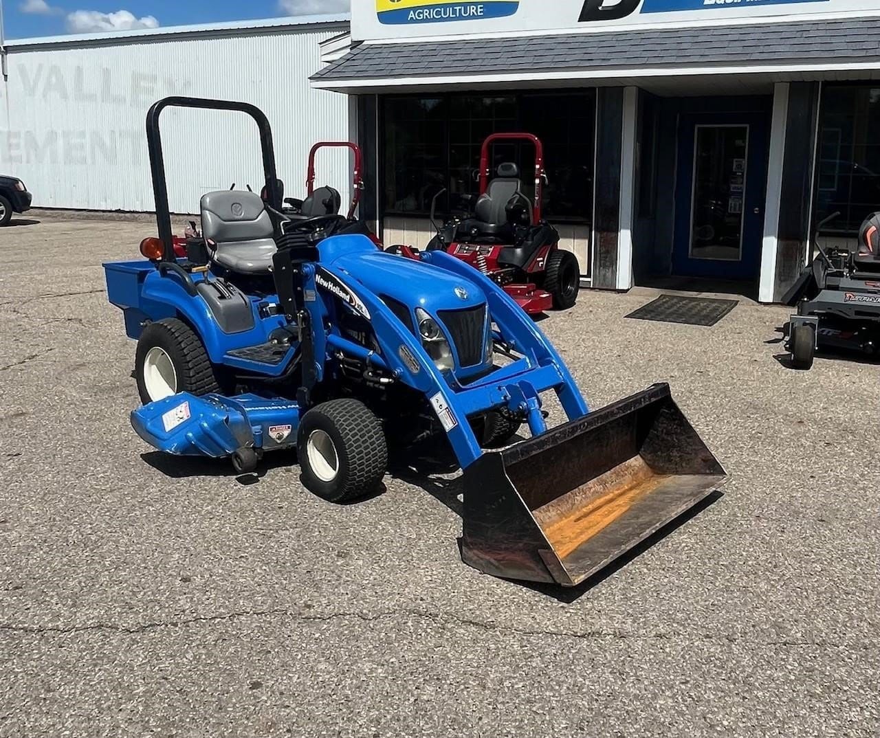 Main image New Holland TZ25DA