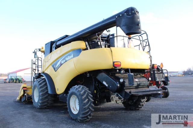 Image of New Holland CR920 equipment image 3